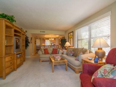 Open plan living & dining area